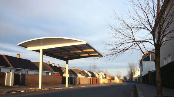 Les avantages de choisir un carport aluminium sur-mesure à Rouen
